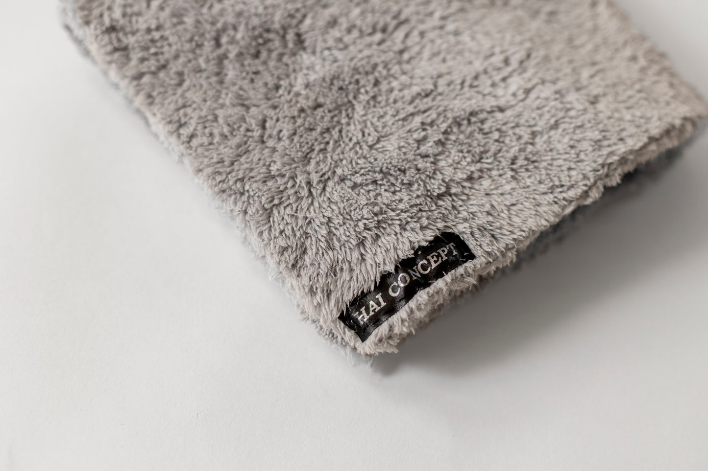 FLUFFY TOWEL