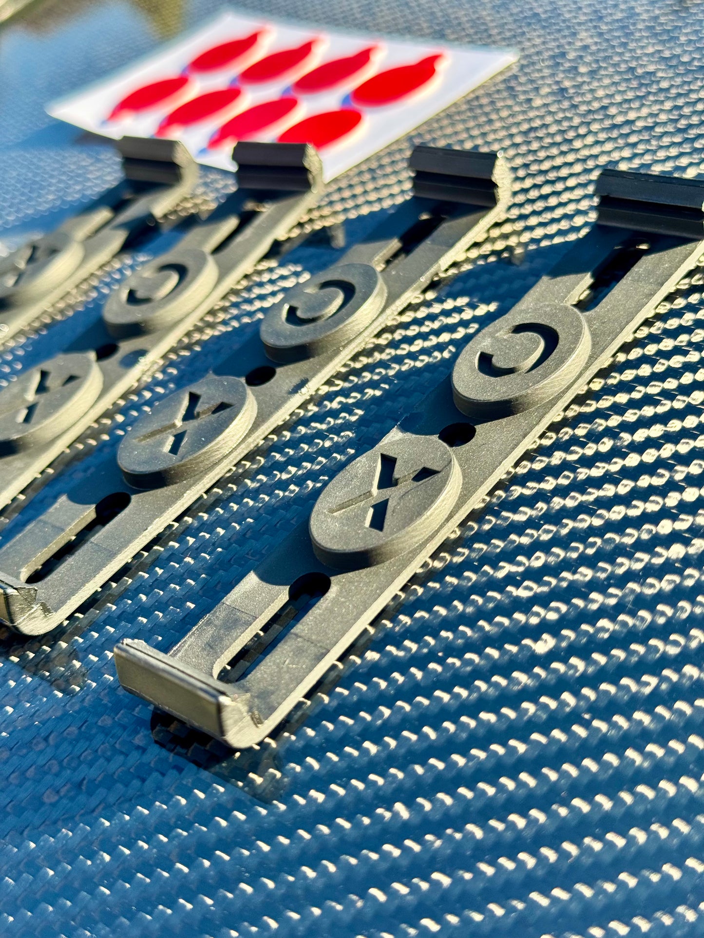 Suporți număr slim