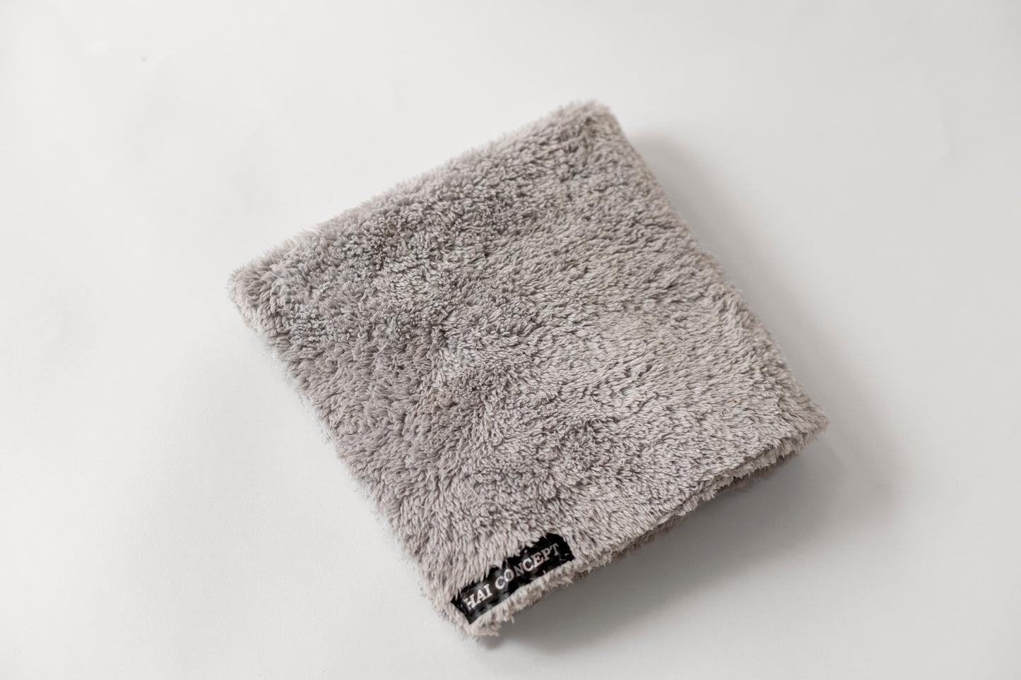 FLUFFY TOWEL