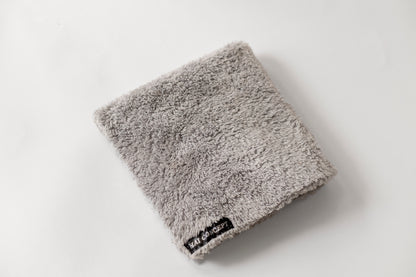 FLUFFY TOWEL